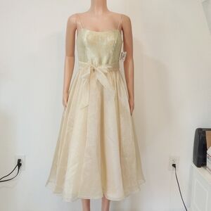 Aidan Mattox Muted Gold Sequins & Tulle Fairy Style Midi Dress Size: 8